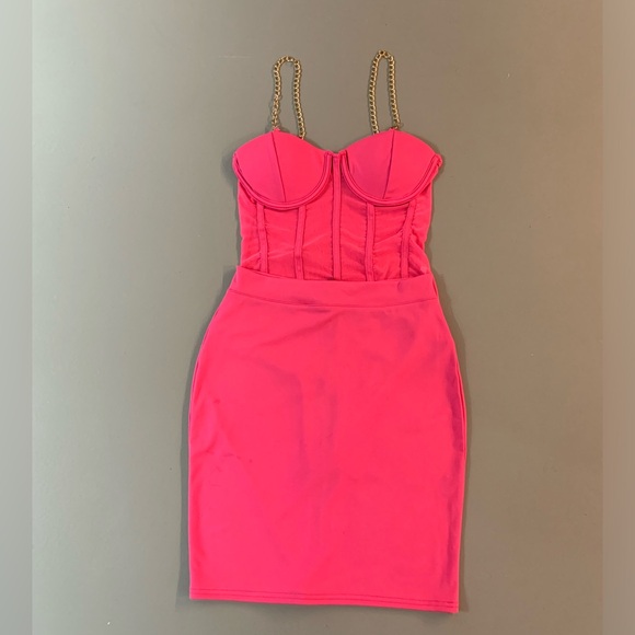 Bright pink 2 piece outfit dress - bodysuit and skirt with gold chain straps. - Picture 1 of 7